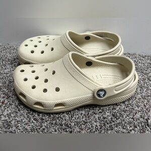 Crocs Waterproof Slip on Classic Comfort Clogs Size J3